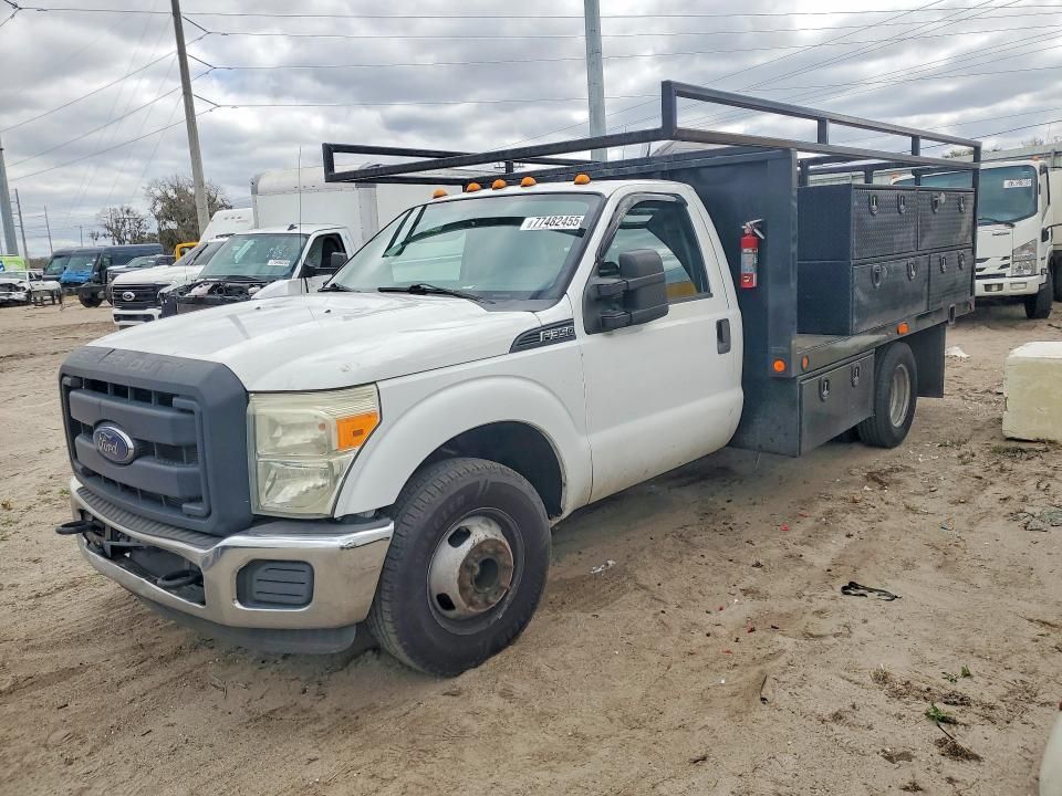 2015 Ford F350 Super Duty Utility / Service Truck