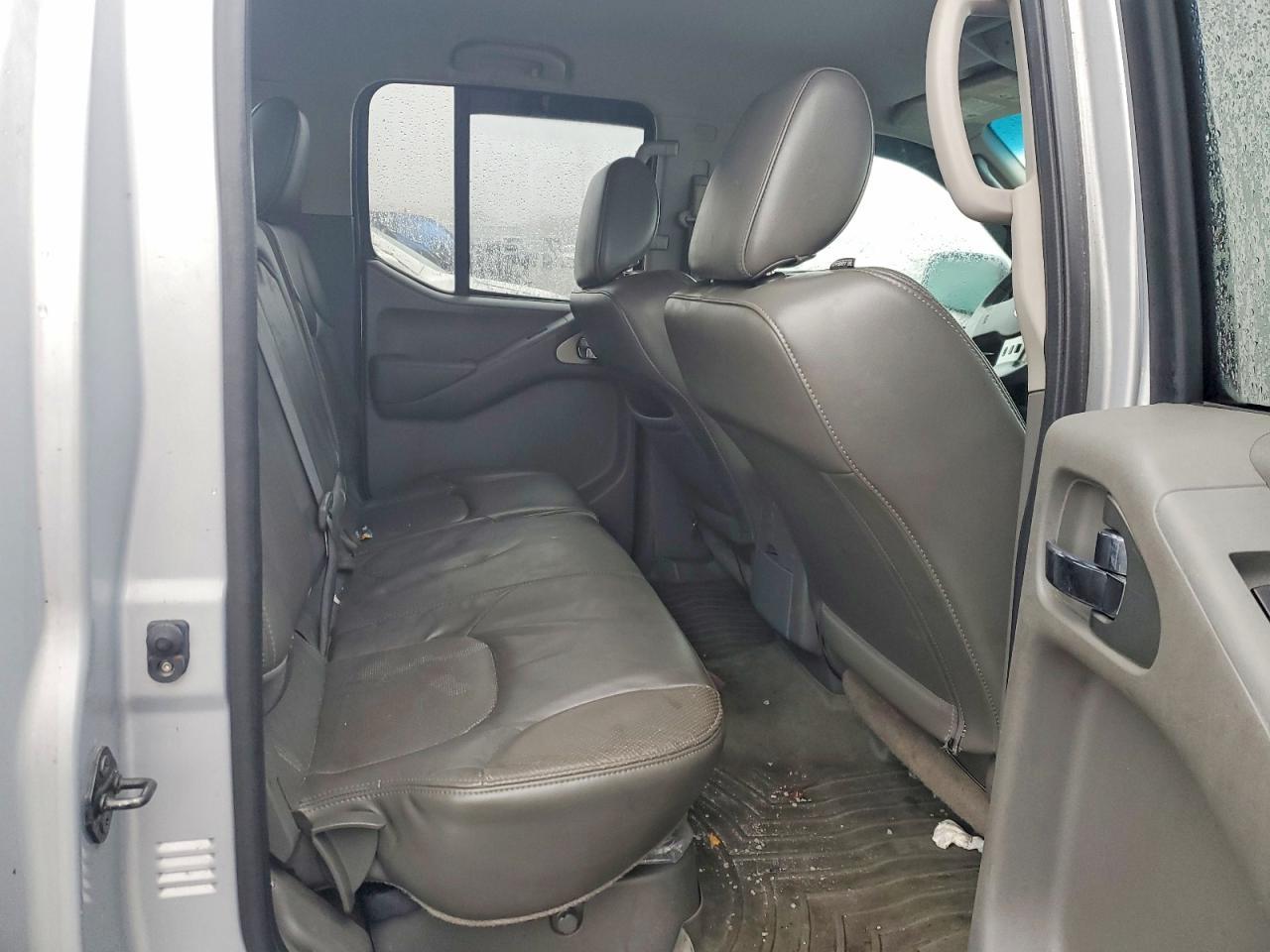 2011 Nissan Frontier S