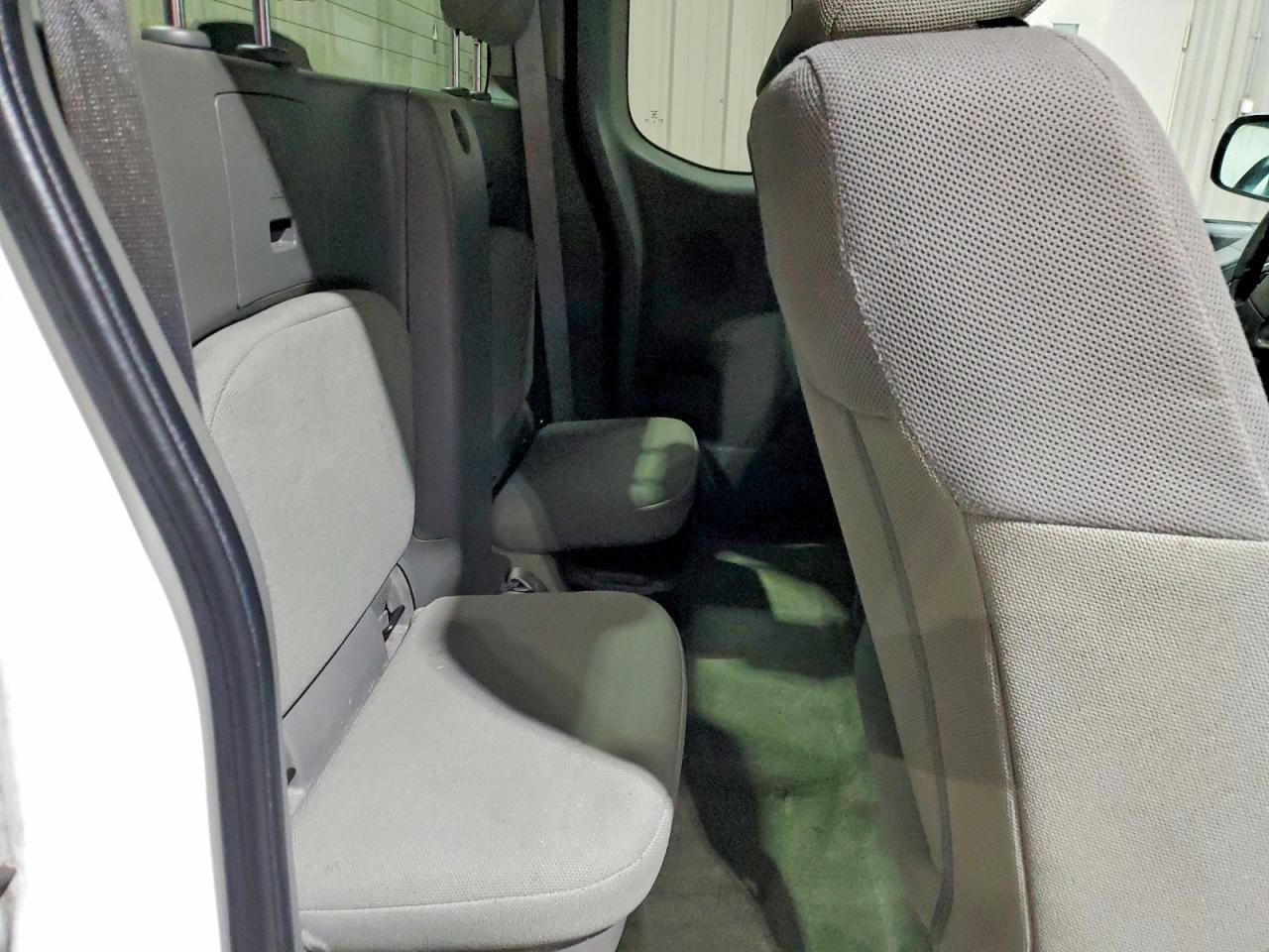 2018 Nissan Frontier s