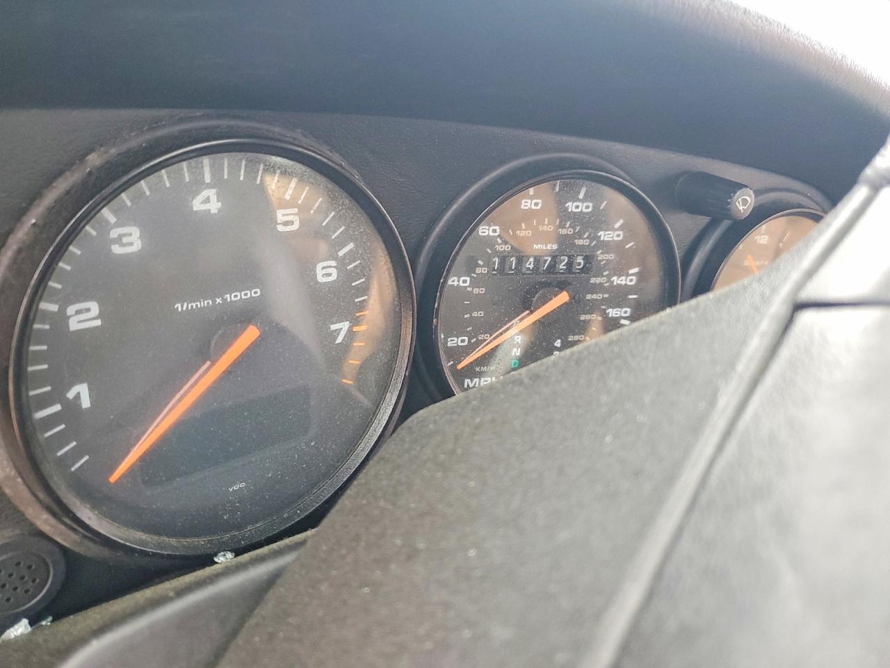 1990 Porsche 911 Carrera 2