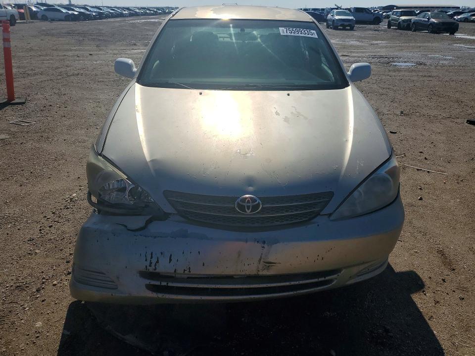 2002 Toyota Camry le