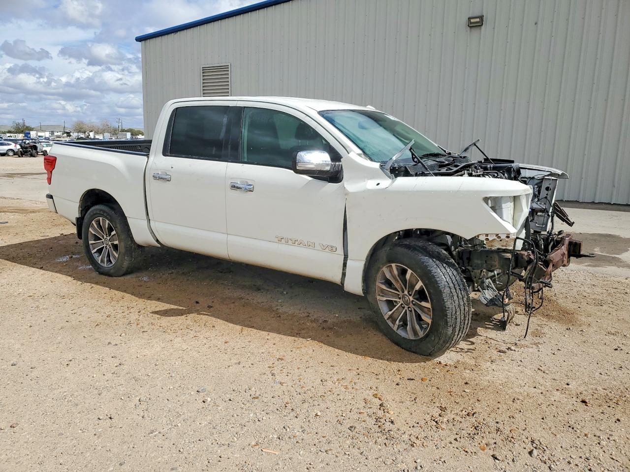 2019 Nissan Titan sv