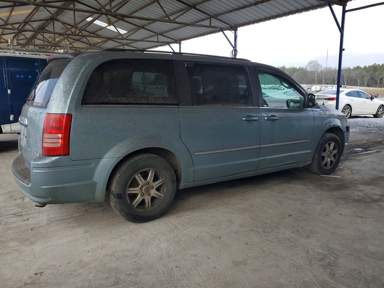 2010 Chrysler Town & Country Touring Plus