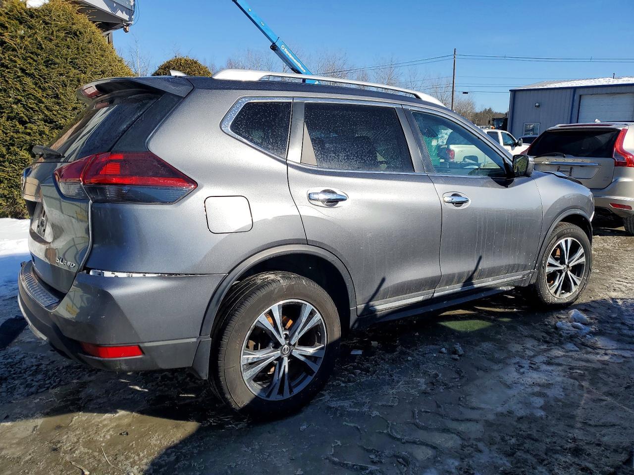 2018 Nissan Rogue s