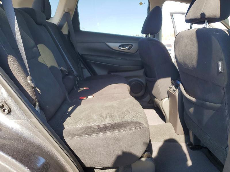 2015 Nissan Rogue sv