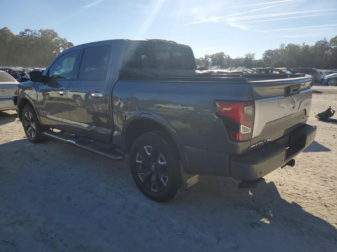 2021 Niss Titan