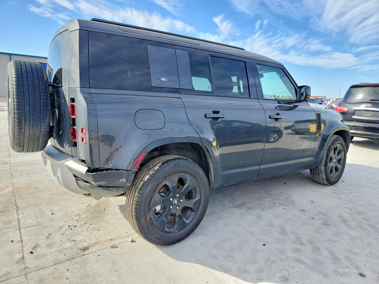 2023 Land Rover Defender 110 s