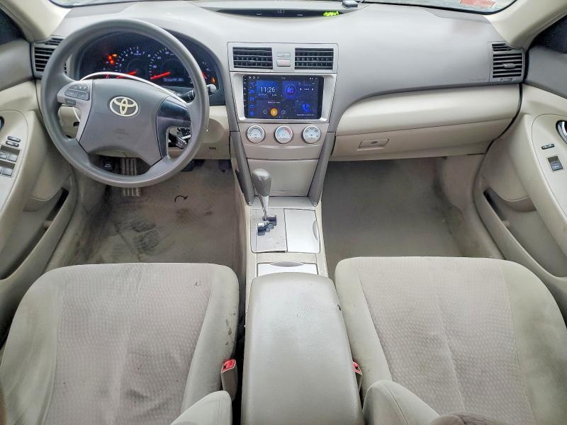 2011 Toyota Camry le