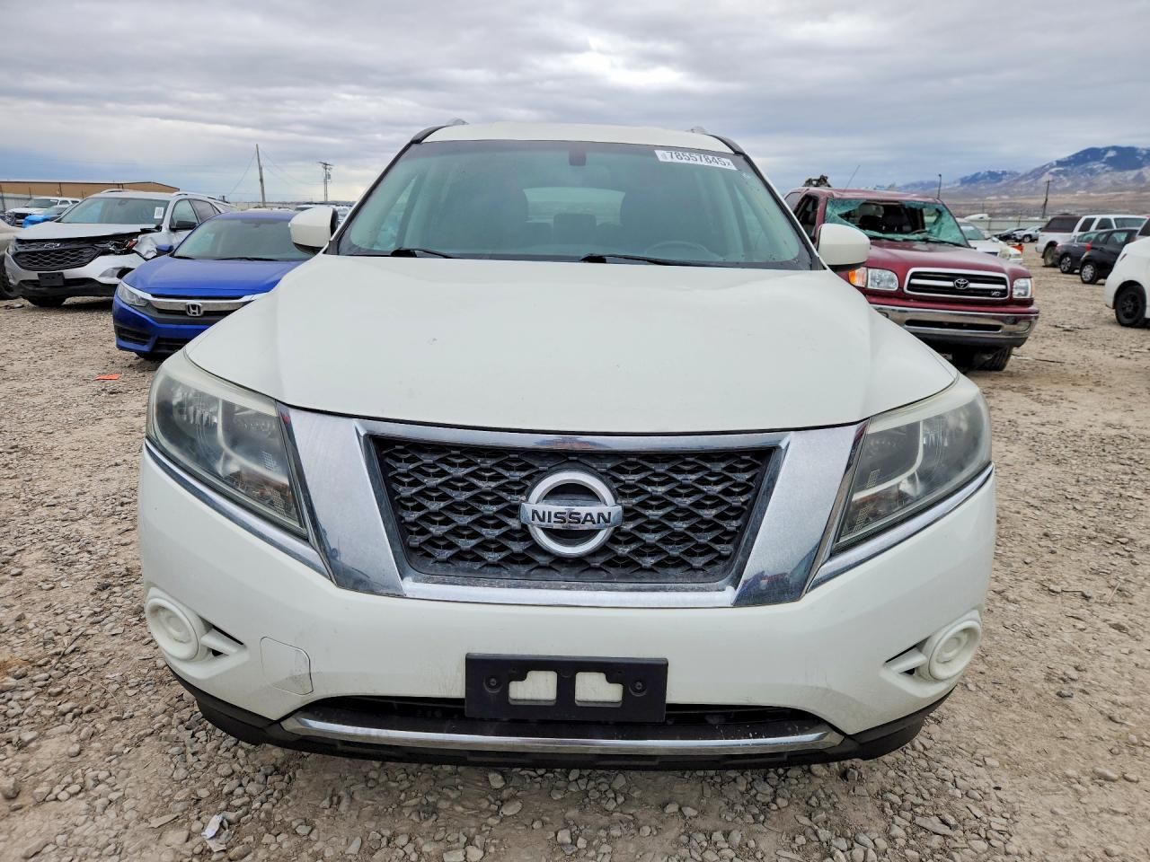 2014 Nissan Pathfinder sv