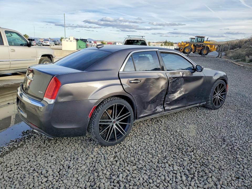 2015 Chrysler 300 Limited