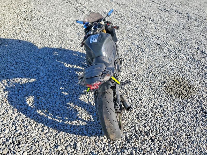 2016 Suzuki GSX-R750