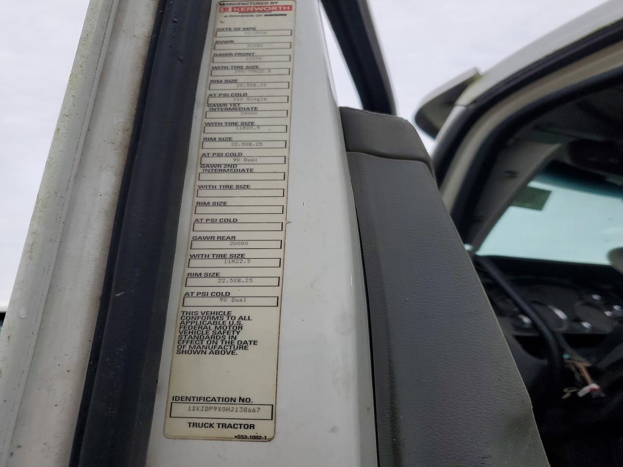 2017 Kenworth T880 Semi Truck