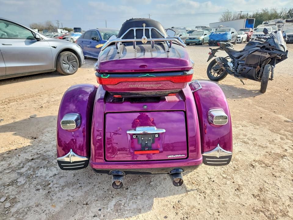 2016 Harley-Davidson Flhtcutg tri Glide Ultra