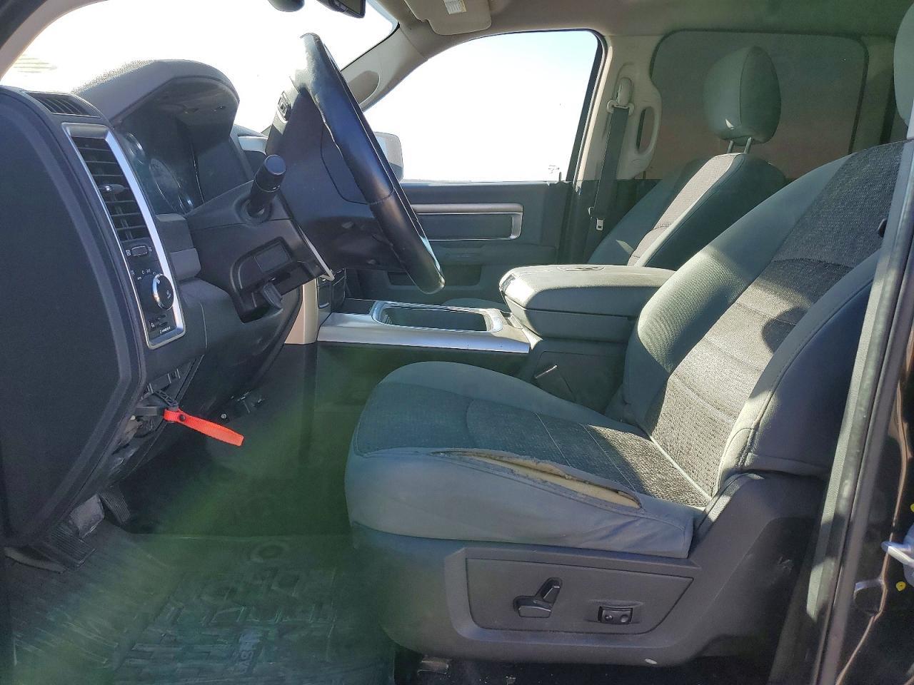 2016 Dodge RAM 1500 SLT