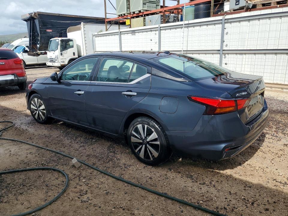 2021 Nissan Altima sv
