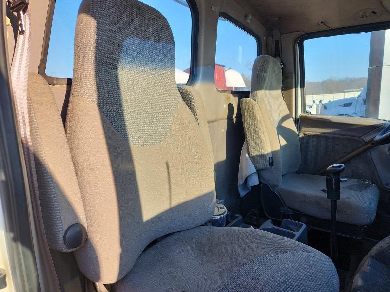 2000 Sterling 2000 Sterling L9522 Truck Cab AND Chassis