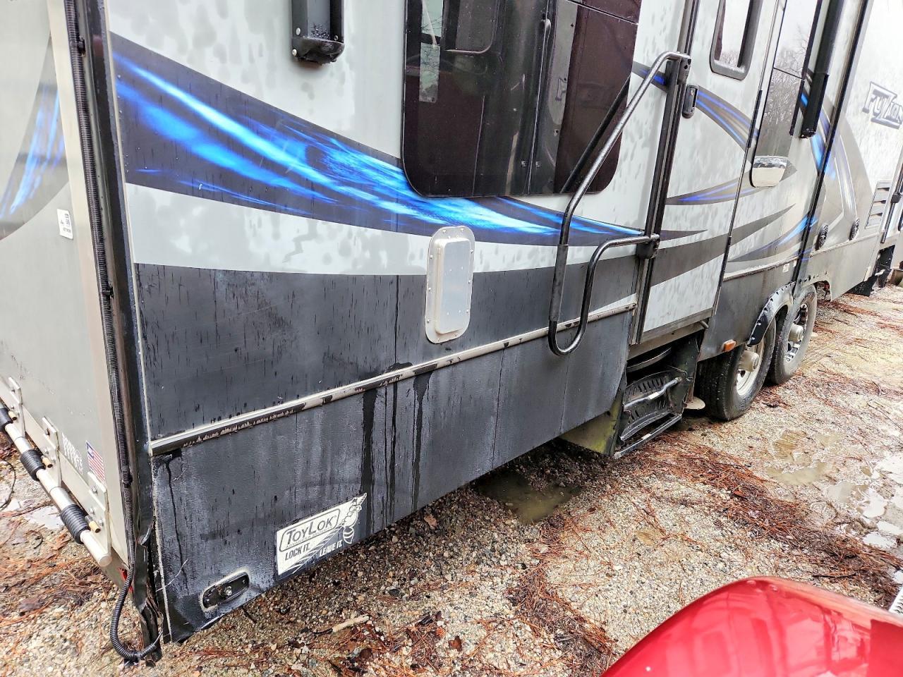 2016 Keystone Fuzion Camper