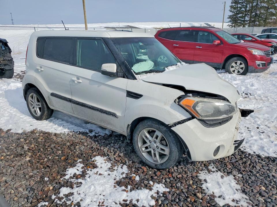 2013 KIA Soul +