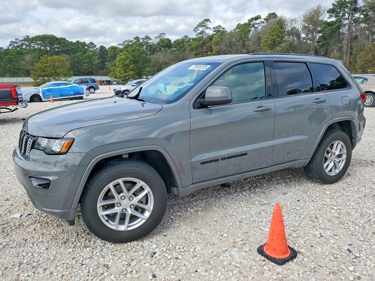 2020 Jeep Grand Cherokee Laredo