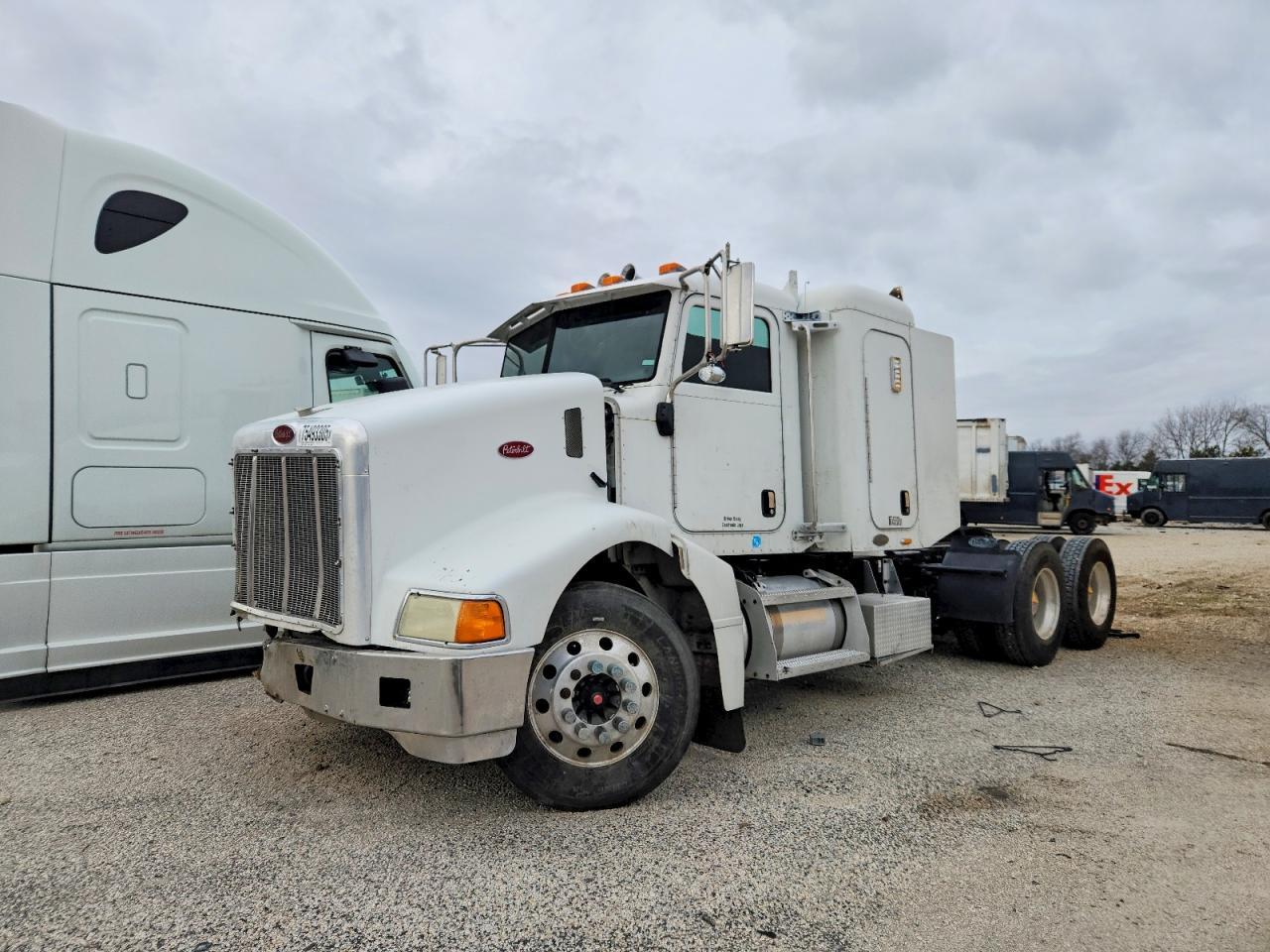2005 Peterbilt 385