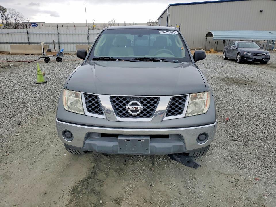 2006 Nissan Frontier King cab le