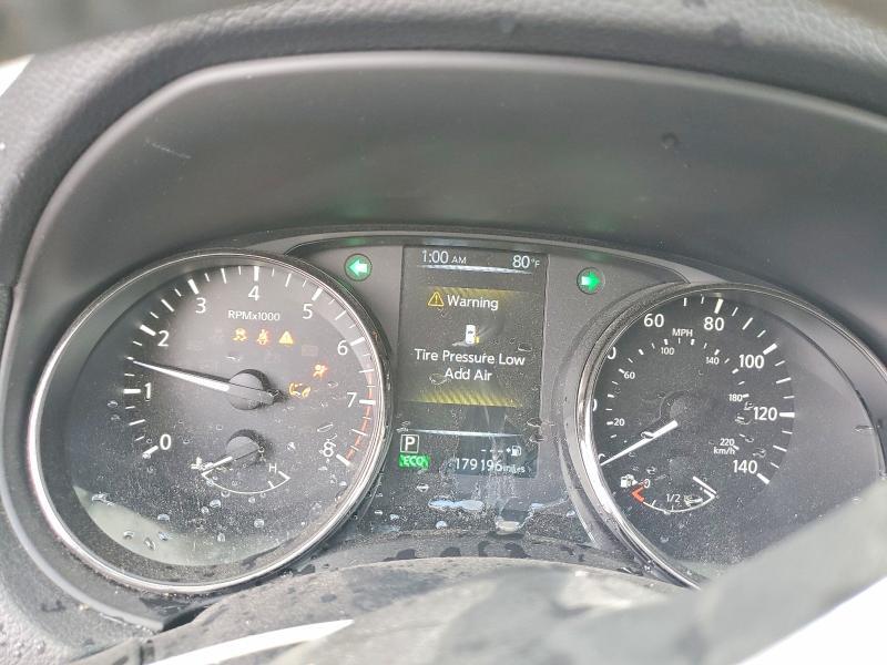 2017 Nissan Rogue sv