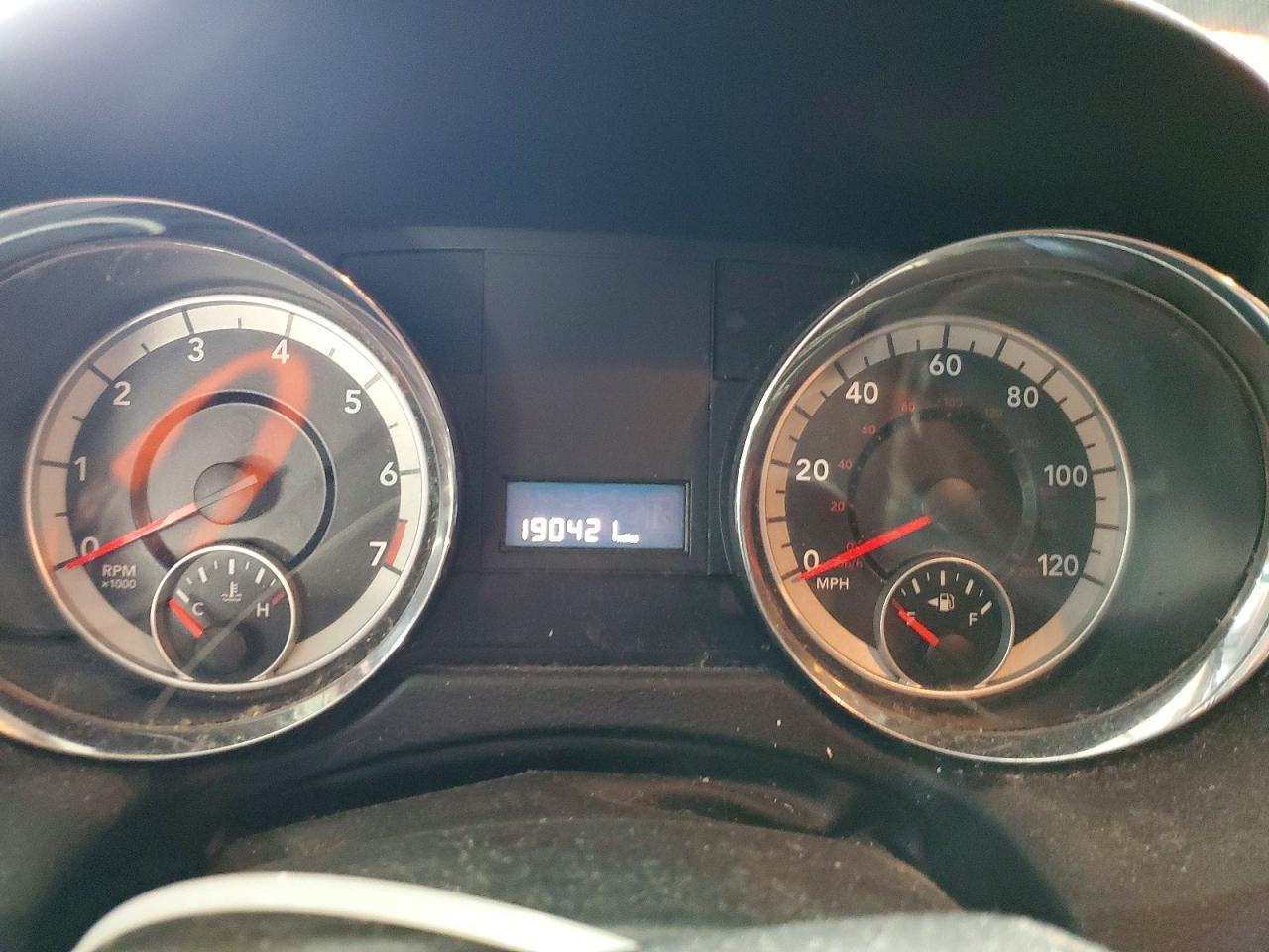 2014 Dodge Grand Caravan se