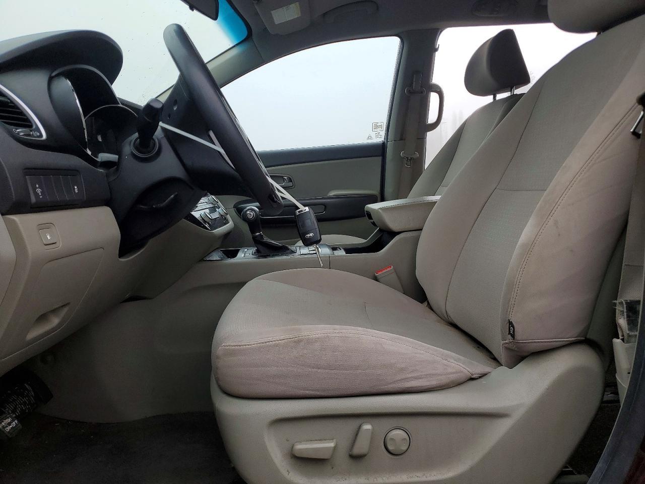 2016 KIA Sedona lx