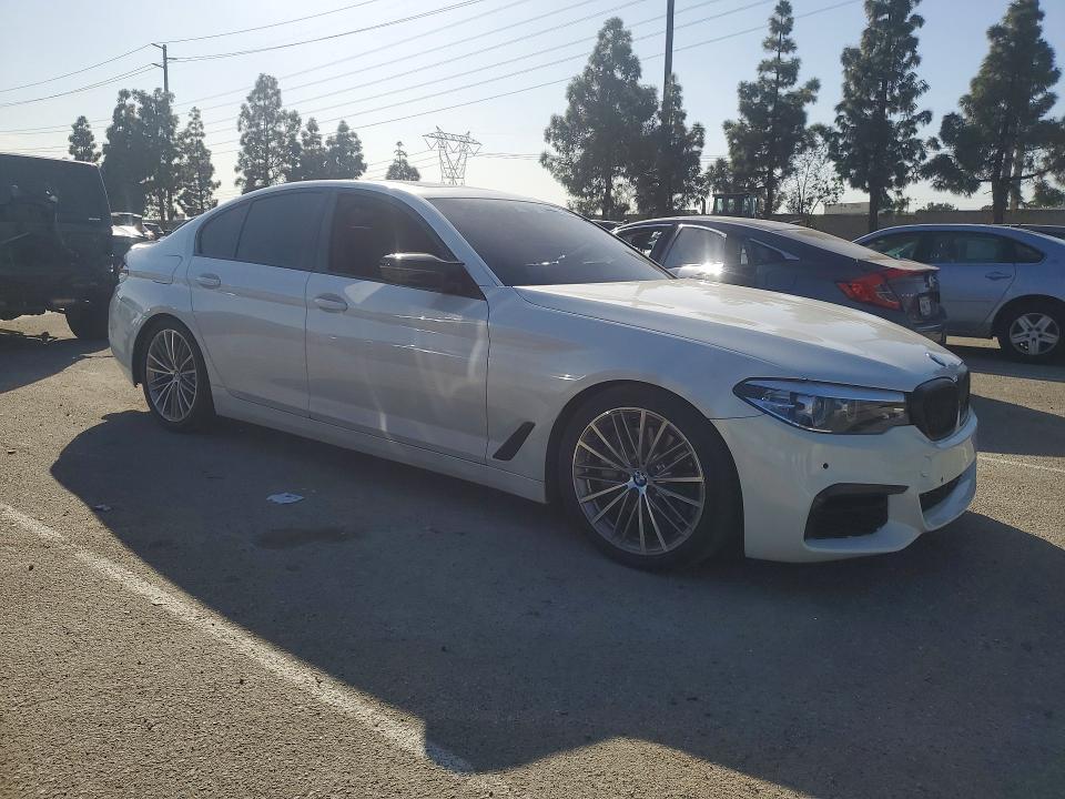 2020 BMW 540 i