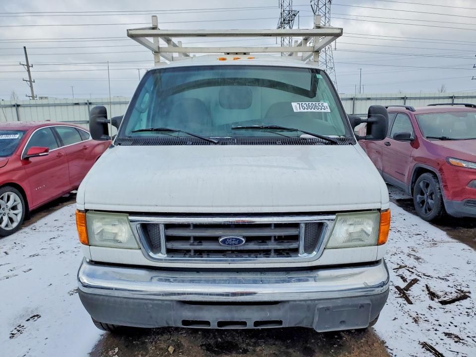 2005 Ford Econoline E350 Super Duty Cutaway van