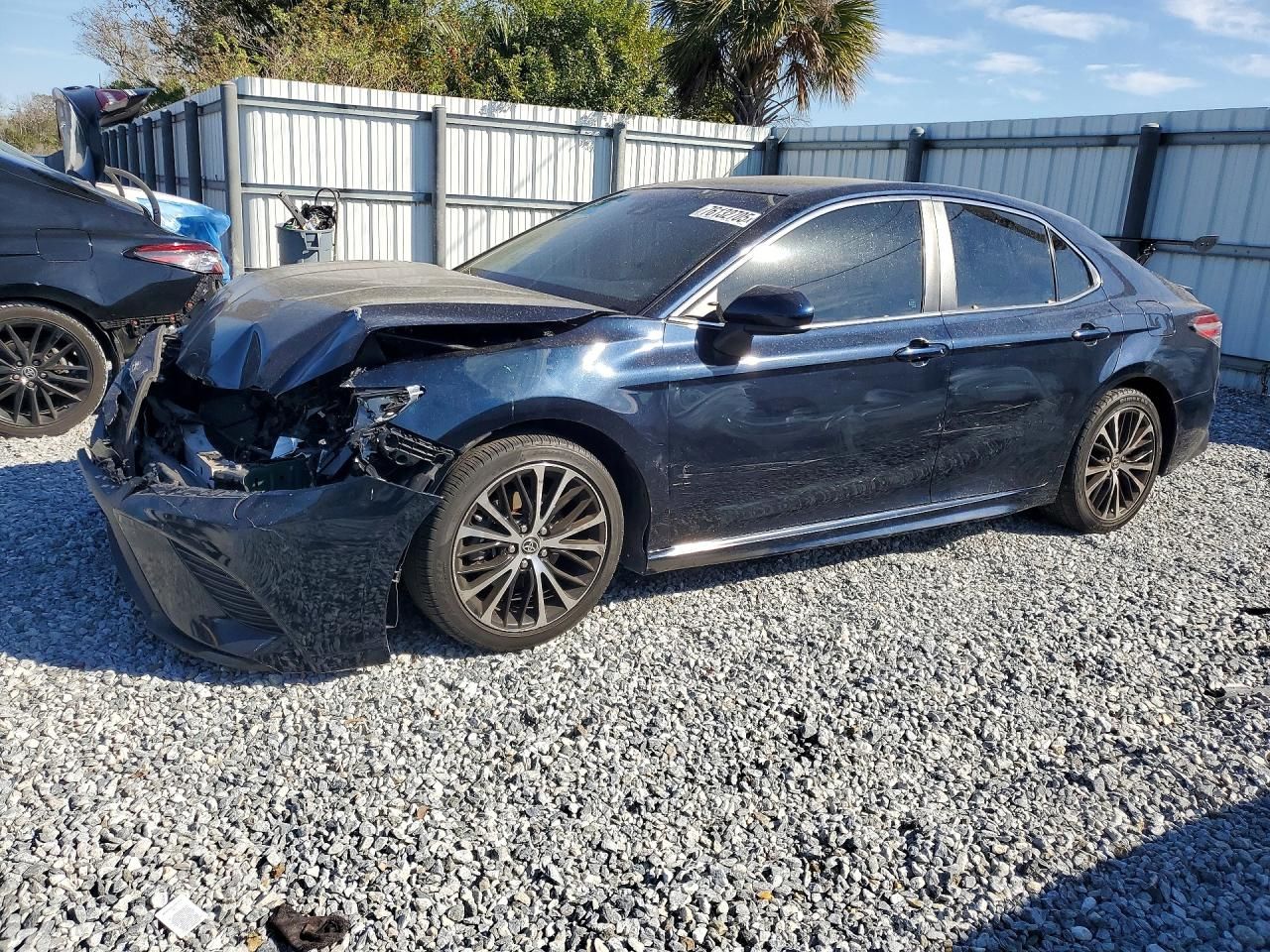 2020 Toyota Camry se