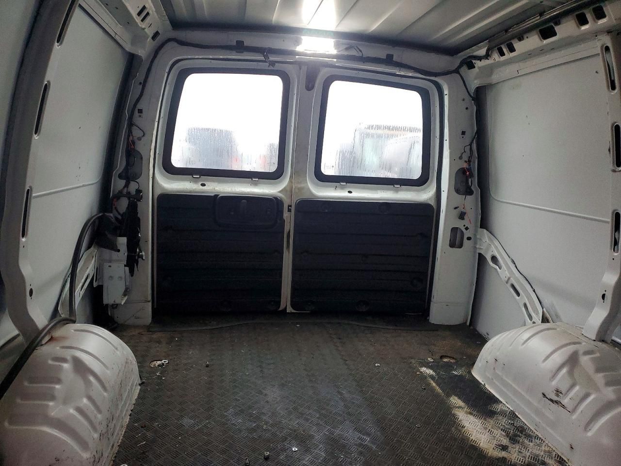 2019 Chevrolet Express G2500 Delivery Van