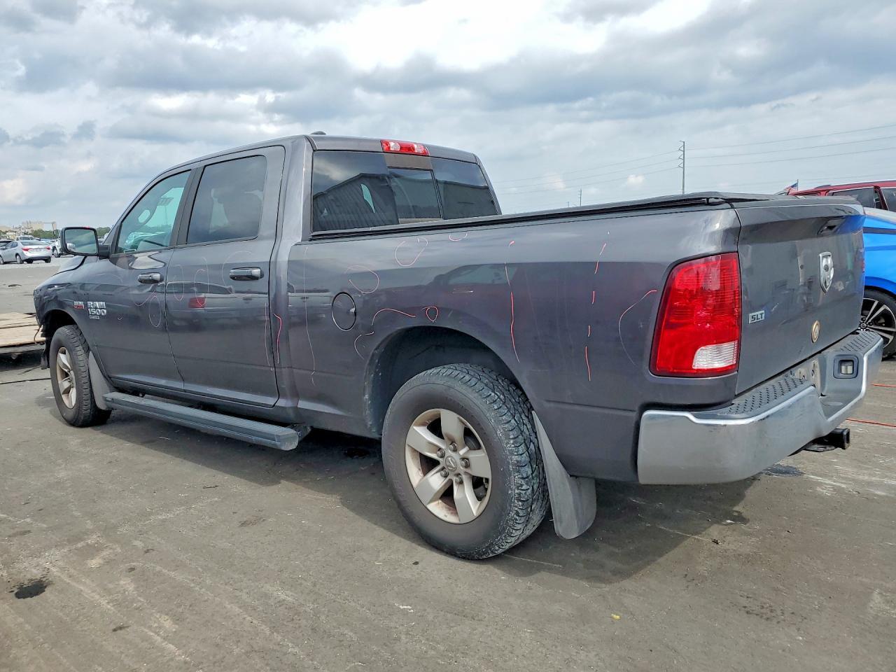 2020 Dodge Ram 1500 Classic slt