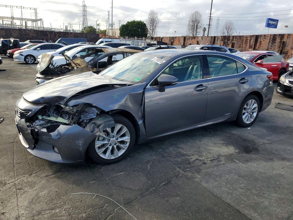 2015 Lexus Es 300h