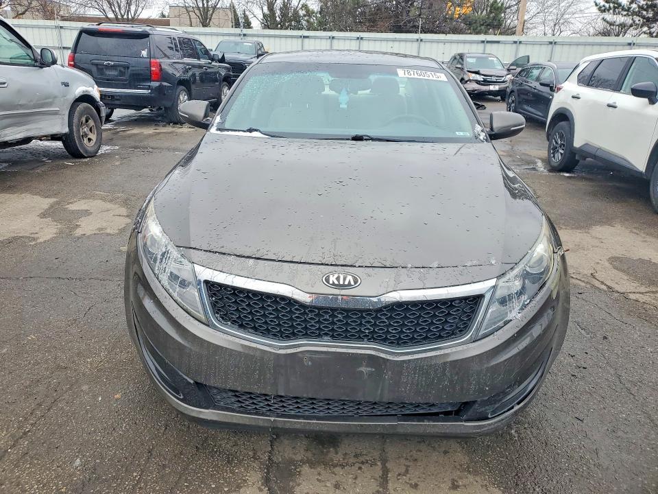 2013 KIA Optima lx