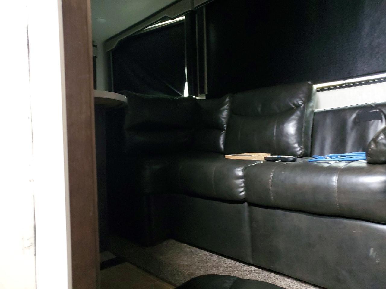 2000 Elkridge Trailer