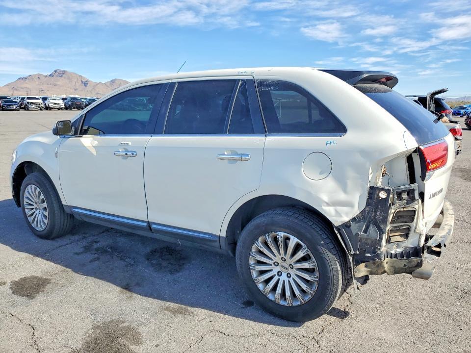 2013 Lincoln Townhouse MKX