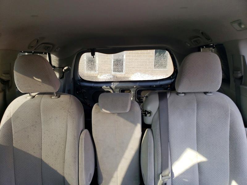 2013 Toyota Sienna le
