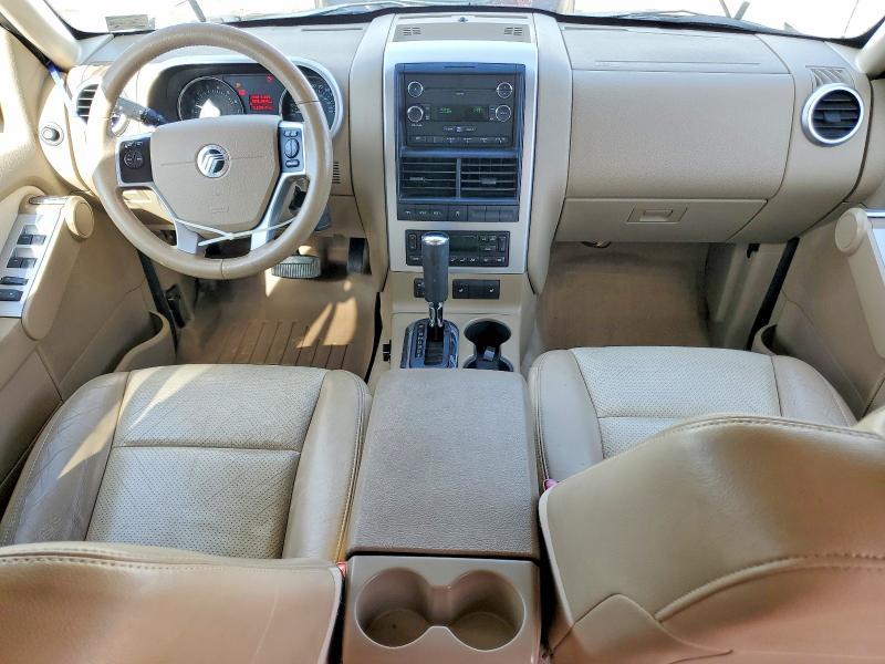 2010 Mercury Mountaineer Luxury