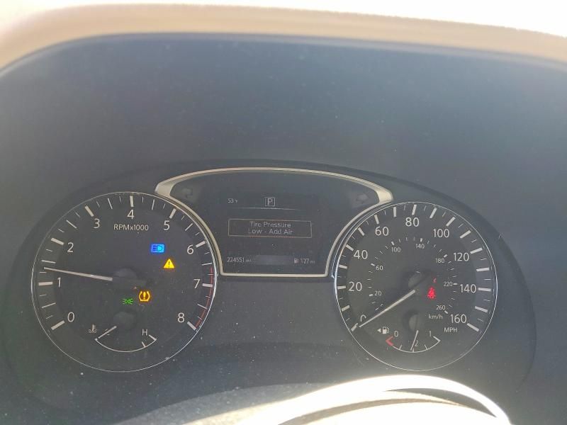 2016 Nissan Pathfinder s