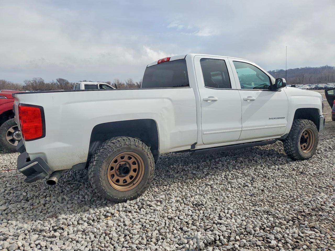 2018 Chevrolet Silverado C1500 lt