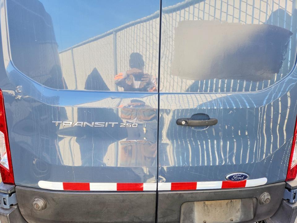 2020 Ford Transit 250 Delivery van