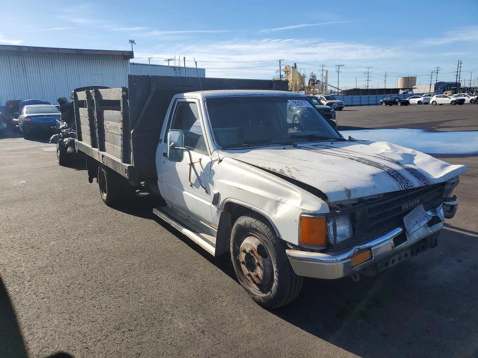 1988 Toyota Pickup Flatbed Truck