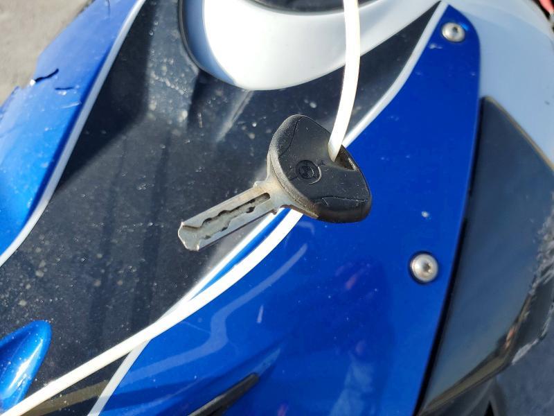 2014 BMW HP4