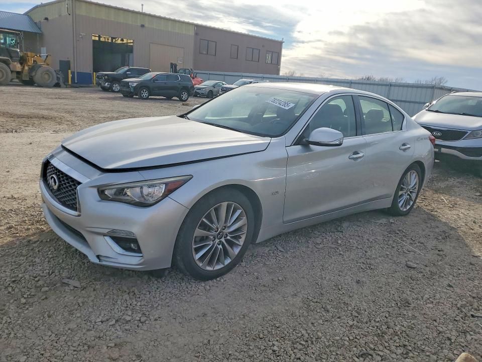 2018 Infiniti Q50 Luxe