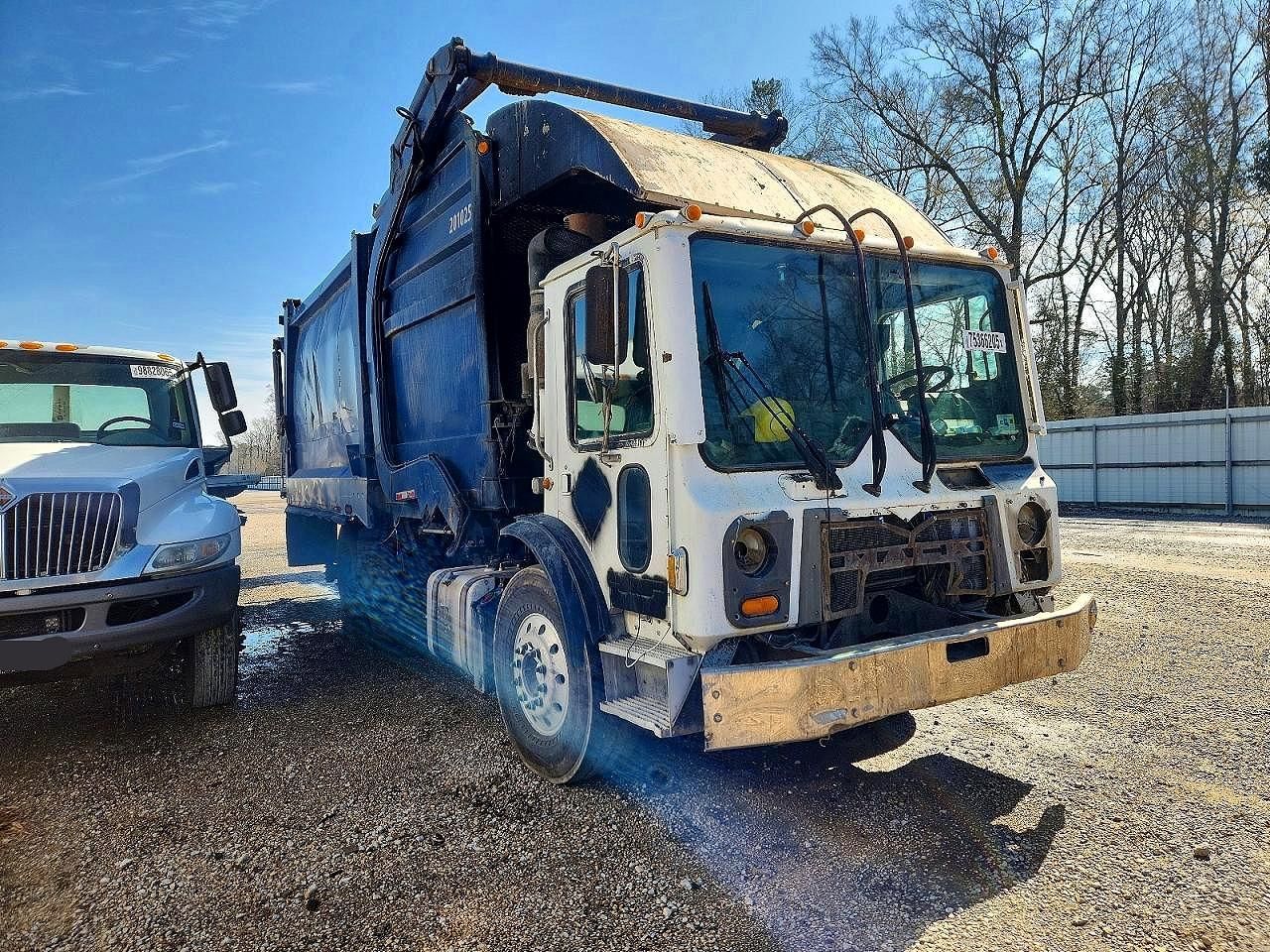 2015 Mack Refuse MRU613 Truck
