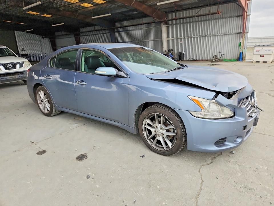 2010 Nissan Maxima s