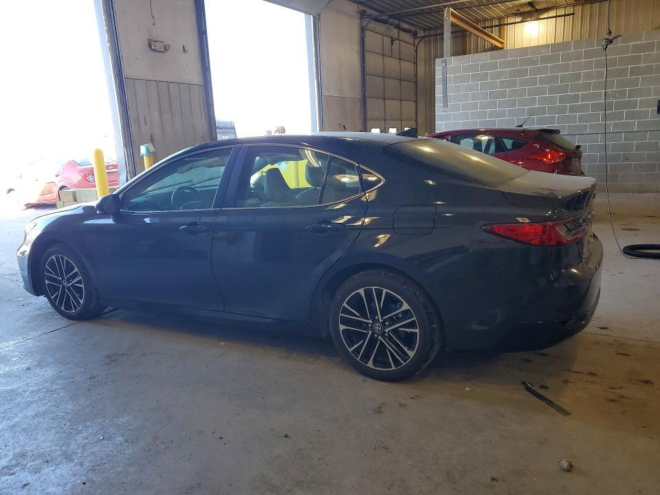 2025 Toyota Camry xle