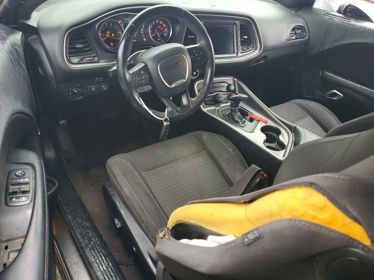 2017 Dodge Challenger sxt