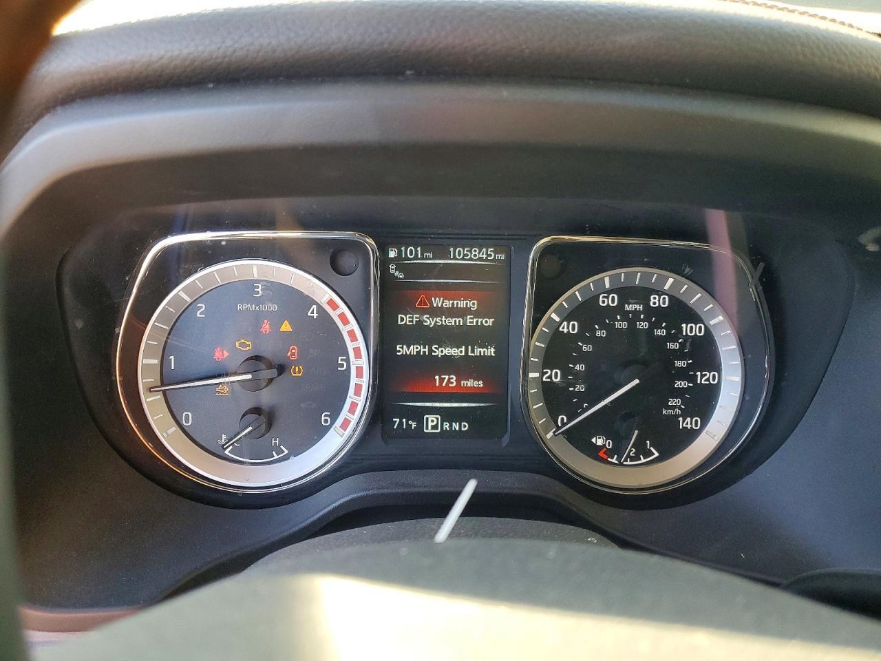 2017 Nissan Titan XD SL